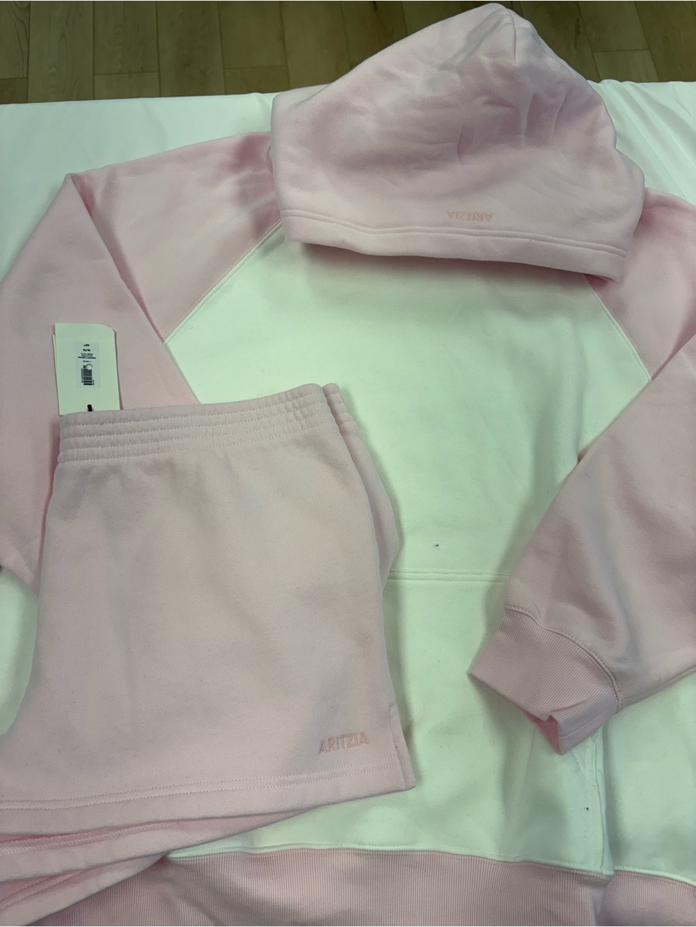 NWT aritzia sweatfleece set